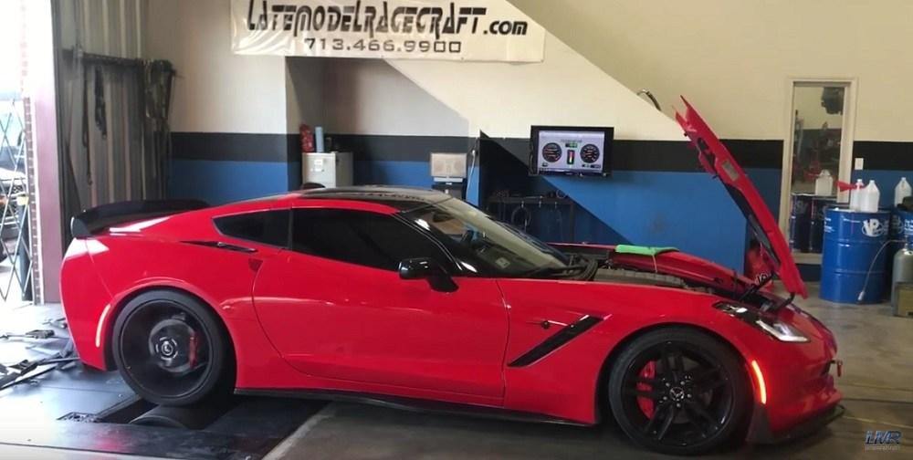 C7 Corvette Sting Ray Cracks 1,000 Horsepower on the Dyno - Extreme Online Store