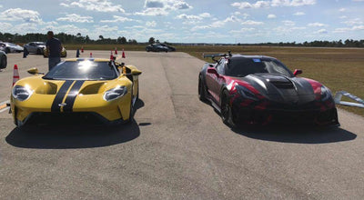 Corvette ZR1 Fights Itself in Drag Race Against Ford GT