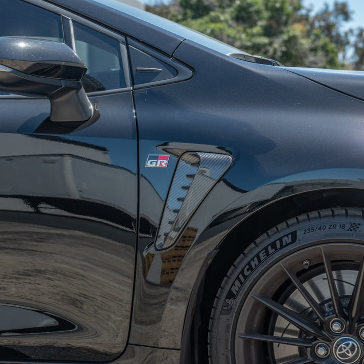 Évents D'aile Avant Carbone Sec Pour Toyota GR Corolla 2023+ - 2 Pièces, Fixation Vissée - Neuf