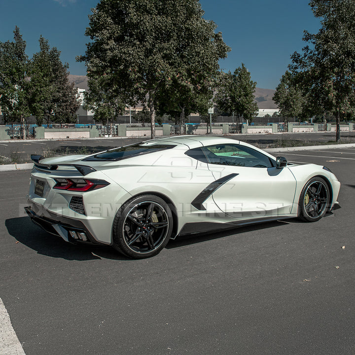 Chevrolet Corvette C8 DRY CARBON FIBER 5VM Side Skirts
