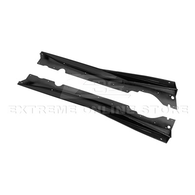 Close-up image of 2020-Up Corvette C8 5VM Style 2PCS Carbon Fiber Side Skirts Rocker Panel – enhances aerodynamics and gives the C8 a sleek, aggressive look.