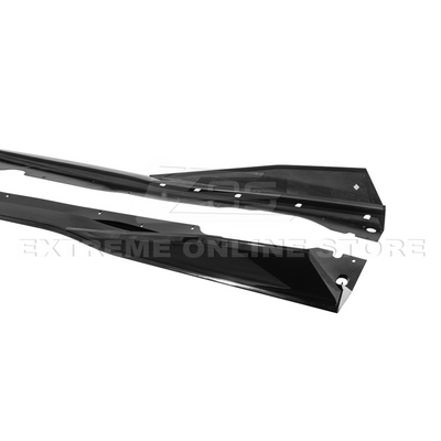 Close-up image of 2020-Up Corvette C8 5VM Style 2PCS Carbon Fiber Side Skirts Rocker Panel – enhances aerodynamics and gives the C8 a sleek, aggressive look.