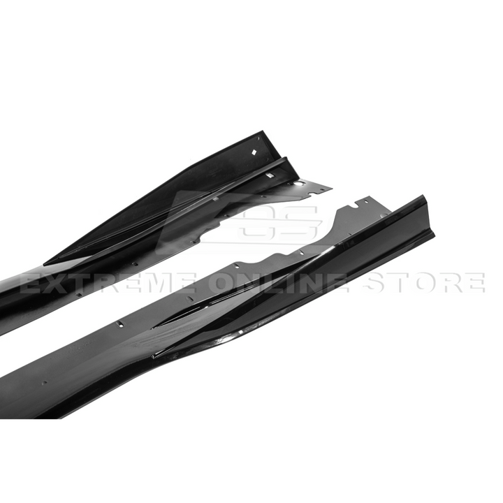 Close-up image of 2020-Up Corvette C8 5VM Style 2PCS Carbon Fiber Side Skirts Rocker Panel – enhances aerodynamics and gives the C8 a sleek, aggressive look.