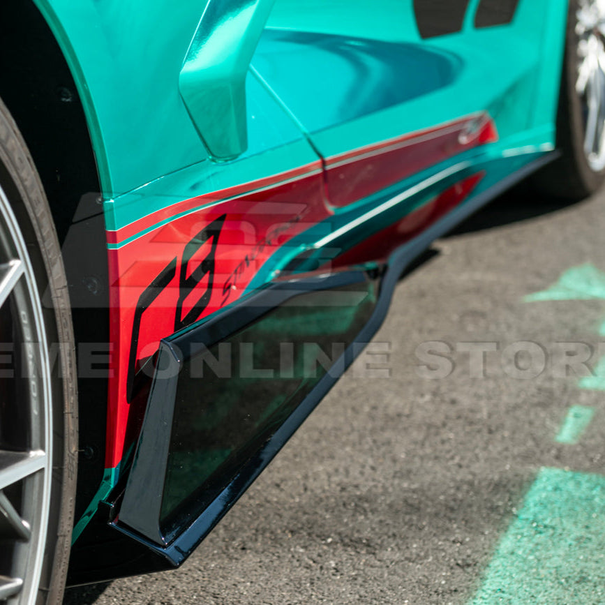 Close-up image of 2020-Up Corvette C8 5VM Style 2PCS Carbon Fiber Side Skirts Rocker Panel – enhances aerodynamics and gives the C8 a sleek, aggressive look.