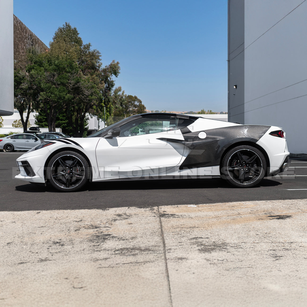 Corvette C8 EOS Performance Side Skirts