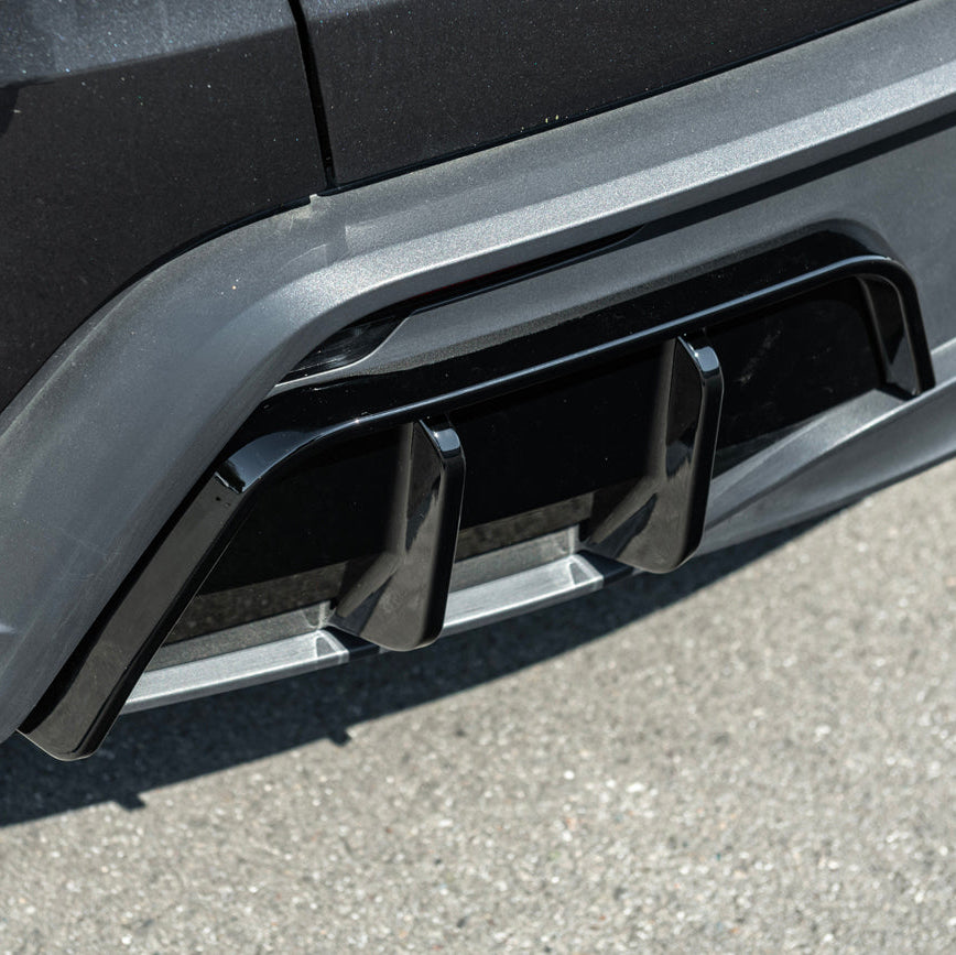 2025-Up Tesla Model Y | Fast Style Glossy Black Rear Bumper Finned Diffuser