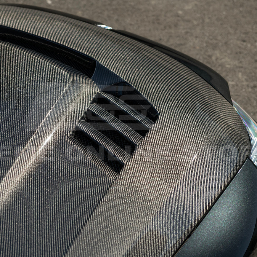 2023-Up BMW G87 M2 | V Style CARBON FIBER Front Vented Heat Extraction Hood
