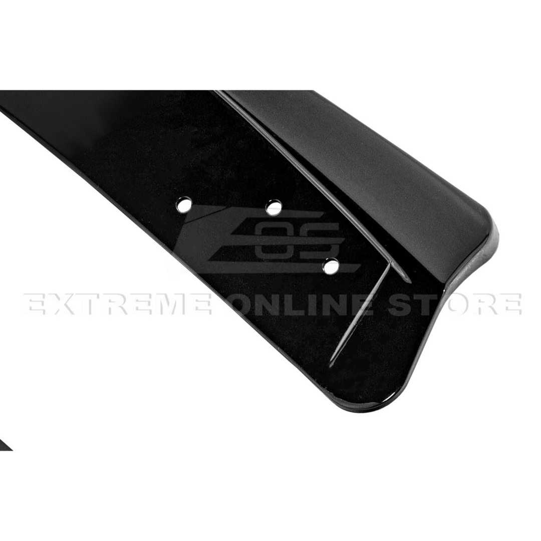 2024+ Ford Mustang Dry Carbon Fiber Mud Flap