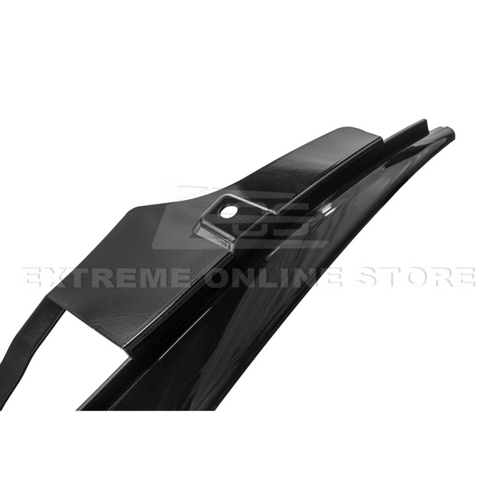 2024+ Ford Mustang Dry Carbon Fiber Mud Flap