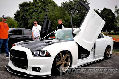 Dodge Charger 2005-2010 Vertical Doors Kit