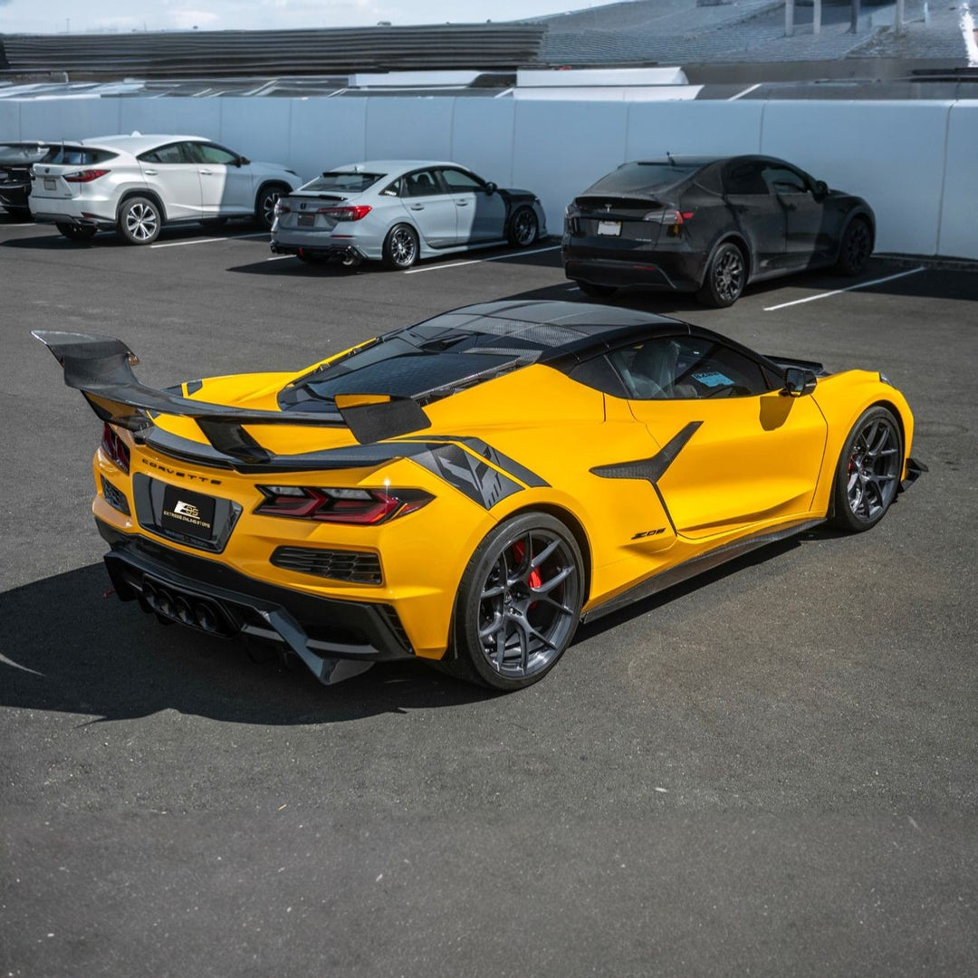 Corvette C8 Dry Carbon Fiber Side Air Intake Door Garnish Lower Trim Carbon Fiber VENT-1368-BKCF